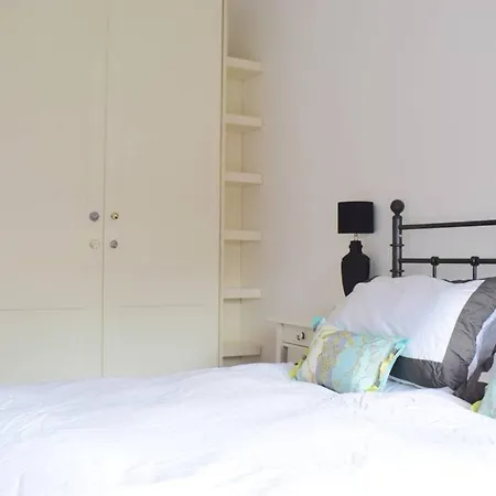2 Bedroom Close To Guinness Storehouse Accommodates 8