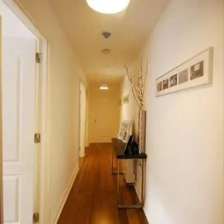 2 Bedroom Close To Guinness Storehouse Accommodates 8 Apartment Dublin